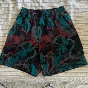 Lineless Lululemon shorts